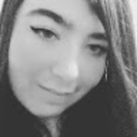 Meet your Posher, Brittany - Picture 1 of 1